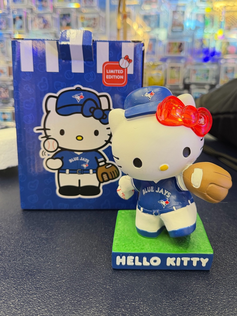 Hello Kitty Toronto Blue Jays exclusive Bobblehead Box limited edition,